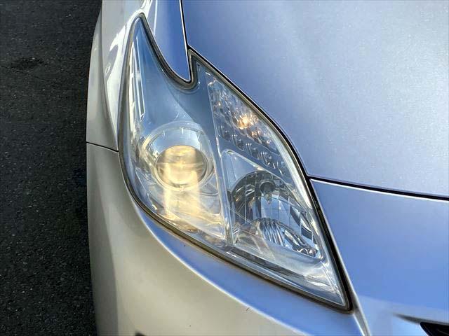 プリウス Ｇ　クルーズコントロール　ＨＤＤナビ　ＣＤ／ＤＶＤプレイヤー　ワンセグ　バックカメラ　ＥＴＣ　　フロントフォグランプ　スマートキー　純正アルミホイル（45枚目）