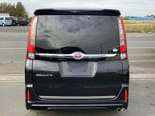 エスクァイア Ｇｉ　ＬＥＤヘッドライト　ＬＥＤフォグ　オートマチックハイビーム　両側電動スライドドア　シートヒーター　クルーズコントロール　ＳＤナビ　Ｂｌｕｅｔｏｏｔｈフルセグ　Ｂカメラ　ＥＴＣ　１１インチ後席モニター（6枚目）