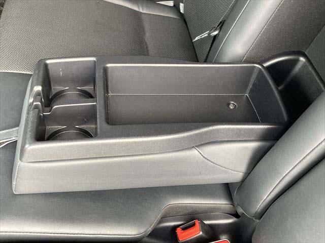 エスクァイア Ｇｉ　ＬＥＤヘッドライト　ＬＥＤフォグ　オートマチックハイビーム　両側電動スライドドア　シートヒーター　クルーズコントロール　ＳＤナビ　Ｂｌｕｅｔｏｏｔｈフルセグ　Ｂカメラ　ＥＴＣ　１１インチ後席モニター（11枚目）