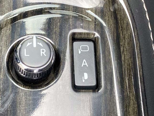 エスクァイア Ｇｉ　ＬＥＤヘッドライト　ＬＥＤフォグ　オートマチックハイビーム　両側電動スライドドア　シートヒーター　クルーズコントロール　ＳＤナビ　Ｂｌｕｅｔｏｏｔｈフルセグ　Ｂカメラ　ＥＴＣ　１１インチ後席モニター（48枚目）