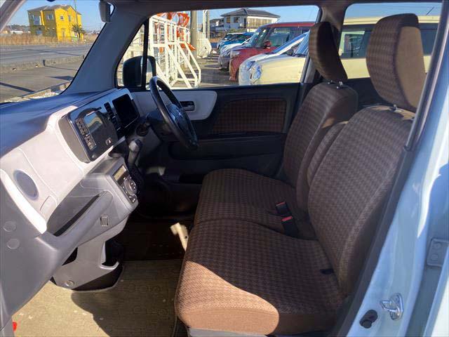 モコ Ｘ　オーディオ＆バックビューモニター付　スマートキー×２本　プッシュスタートボタン　アイドリングストップ　オートエアコン　ＣＤプレイヤー　ＵＳＢオーディオ対応　純正アルミホイル（9枚目）