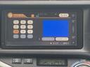 Ｓ　ＳＤナビ　Ｂｌｕｅｔｏｏｔｈオーディオ　ワンセグテレビ　バックカメラ　ＥＴＣ　スマートキー　オートエアコン　運転席＆助手席シートヒーター　純正１５インチアルミホイル　ＬＥＤヘッドライト　フォグランプ（18枚目）