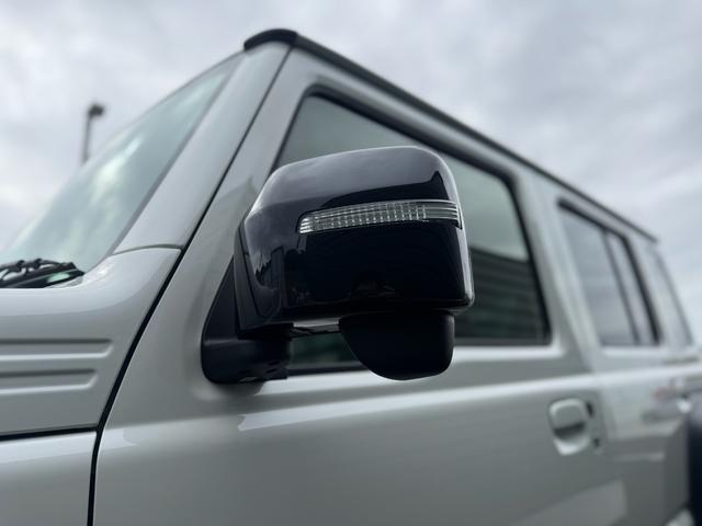 ジムニーノマド ＦＣ　届出済未使用車／リフトＵＰ／マッドタイヤ／純正８インチナビ／Ｂカメラ／ＢＴ接続／ＵＳＢ／フルセグ／ステアＳＷ／純正ドラレコ前後／シートカバー茶系／シートＨ／ＵＶカットフィルム／Ｆマット／Ｓキー／保証書（41枚目）