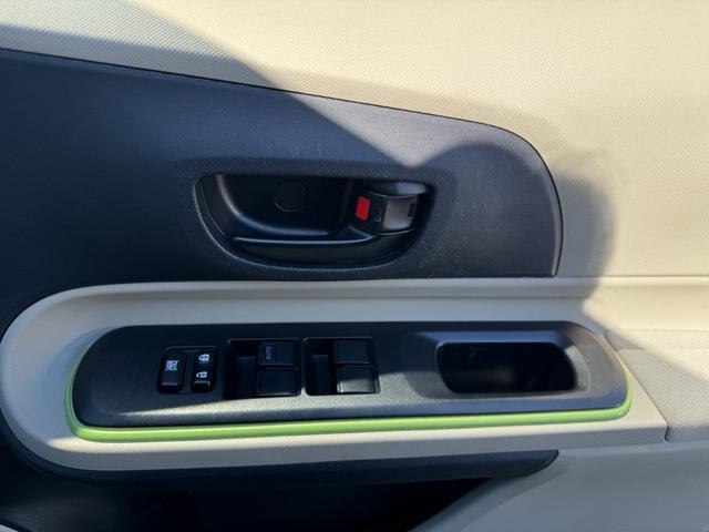 アクア 純正ナビ/バックガイドモニター/地デジ/Bluetooth接続/キーレスキー/ETC/電動格納ミラー/Hライトレベライザー/禁煙/検8年4月/ABS/内外装クリーニング済/取説/保証書/整備点検記録簿(10枚目)