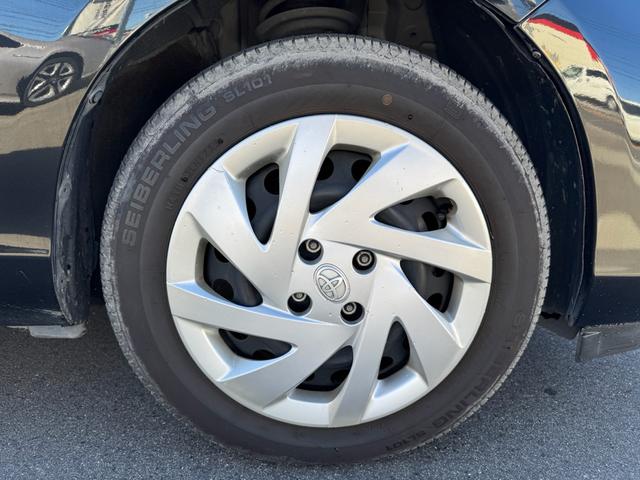 アクア 純正ナビ/バックガイドモニター/地デジ/Bluetooth接続/キーレスキー/ETC/電動格納ミラー/Hライトレベライザー/禁煙/検8年4月/ABS/内外装クリーニング済/取説/保証書/整備点検記録簿(24枚目)