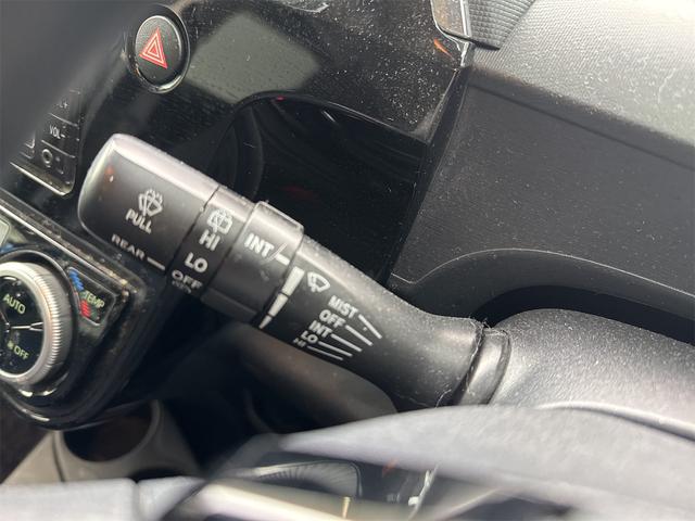 アクア Ｓ　車検９年２月／禁煙車／ワンオーナー／格納ミラー／スマートキー／プッシュスタート／ＢＬＵＥＴＯＯＴＨ／ＳＤナビ／バックカメラ／ＬＥＤヘッド／オートライト／ステアリングＳＷ／取説／記録簿／スペアキー／買取（37枚目）