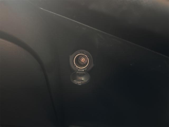 アクア Ｓ　車検９年２月／禁煙車／ワンオーナー／格納ミラー／スマートキー／プッシュスタート／ＢＬＵＥＴＯＯＴＨ／ＳＤナビ／バックカメラ／ＬＥＤヘッド／オートライト／ステアリングＳＷ／取説／記録簿／スペアキー／買取（40枚目）