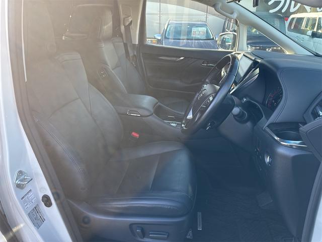 アルファード ２．５Ｓ　Ｃパッケージ　走行２万キロ台／車検８年１０月／９インチナビ／フルセグ／デジタルインナーＭ／後席Ｍ／ステアリングＨ／Ｐバック／両側Ｐスライド／レーダークルーズＣ／前後ドラレコ／ＴＳＳ／Ｂカメラ／禁煙／１００Ｖ／ＵＳＢ（13枚目）