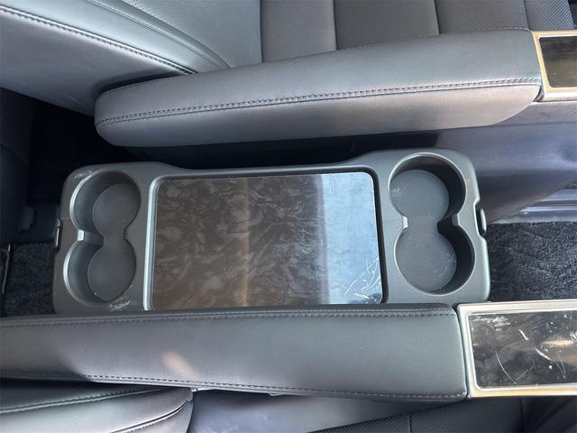 アルファード ２．５Ｓ　Ｃパッケージ　走行２万キロ台／車検８年１０月／９インチナビ／フルセグ／デジタルインナーＭ／後席Ｍ／ステアリングＨ／Ｐバック／両側Ｐスライド／レーダークルーズＣ／前後ドラレコ／ＴＳＳ／Ｂカメラ／禁煙／１００Ｖ／ＵＳＢ（65枚目）