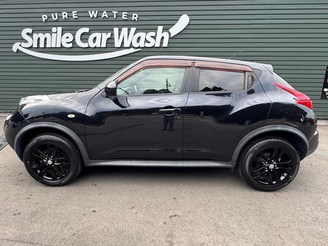 ジューク １５ＲＸ　車検９年３月／純正１７ＡＷ（ブラックペイント）／タイヤ新品ＢＳ／純正ナビ／バックカメラ／ＥＴＣ／オートエアコン／パワステ／ＡＢＳ／パワーウインド／プライバシーガラス／ドアバイザー／買取車／禁煙車（5枚目）