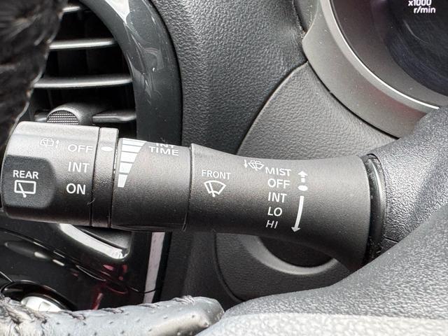 ジューク １５ＲＸ　車検９年３月／純正１７ＡＷ（ブラックペイント）／タイヤ新品ＢＳ／純正ナビ／バックカメラ／ＥＴＣ／オートエアコン／パワステ／ＡＢＳ／パワーウインド／プライバシーガラス／ドアバイザー／買取車／禁煙車（14枚目）