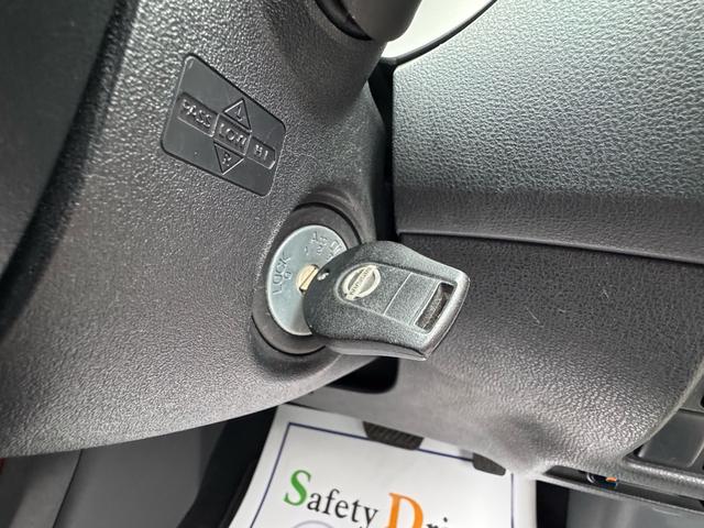 ジューク １５ＲＸ　車検９年３月／純正１７ＡＷ（ブラックペイント）／タイヤ新品ＢＳ／純正ナビ／バックカメラ／ＥＴＣ／オートエアコン／パワステ／ＡＢＳ／パワーウインド／プライバシーガラス／ドアバイザー／買取車／禁煙車（15枚目）