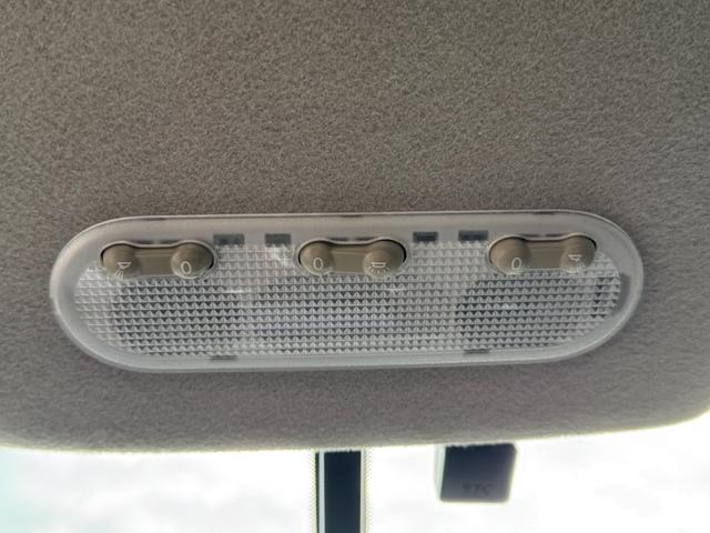 ジューク １５ＲＸ　車検９年３月／純正１７ＡＷ（ブラックペイント）／タイヤ新品ＢＳ／純正ナビ／バックカメラ／ＥＴＣ／オートエアコン／パワステ／ＡＢＳ／パワーウインド／プライバシーガラス／ドアバイザー／買取車／禁煙車（28枚目）