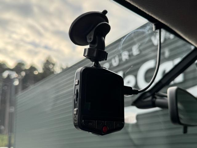 ジューク １５ＲＸ　車検９年３月／純正１７ＡＷ（ブラックペイント）／タイヤ新品ＢＳ／純正ナビ／バックカメラ／ＥＴＣ／オートエアコン／パワステ／ＡＢＳ／パワーウインド／プライバシーガラス／ドアバイザー／買取車／禁煙車（29枚目）