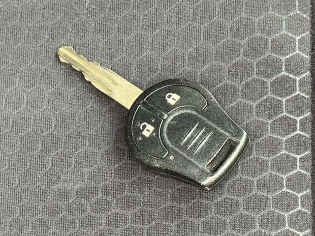 ジューク １５ＲＸ　車検９年３月／純正１７ＡＷ（ブラックペイント）／タイヤ新品ＢＳ／純正ナビ／バックカメラ／ＥＴＣ／オートエアコン／パワステ／ＡＢＳ／パワーウインド／プライバシーガラス／ドアバイザー／買取車／禁煙車（35枚目）