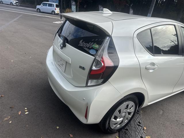 アクア Ｇ　後期型／ワンオーナー／車検８年１０月／禁煙／純正ＳＤナビ／フルセグ／Ｂモニター／ＤＶＤ再生可／ビルトインＥＴＣ／スマートキー／Ｐスタート／Ｃソナー／クルーズコントロール／フォグランプ／整備点検記録簿（8枚目）