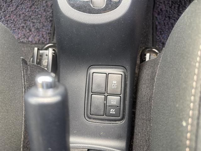 アクア Ｇ　後期型／ワンオーナー／車検８年１０月／禁煙／純正ＳＤナビ／フルセグ／Ｂモニター／ＤＶＤ再生可／ビルトインＥＴＣ／スマートキー／Ｐスタート／Ｃソナー／クルーズコントロール／フォグランプ／整備点検記録簿（45枚目）