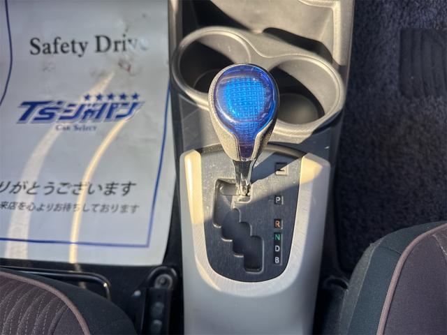 アクア Ｇ　車検２年点検整備付／純正ナビ／ＢＴ接続／フルセグＴＶ／Ｂカメラ／ドラレコ内臓デジタルインナーミラー／ＬＥＤヘッド／ＥＴＣ／ＵＳＢ／Ｐスタート／スマートキー２ケ／純正１５インチＡＷ／保証書／取説／買取（12枚目）