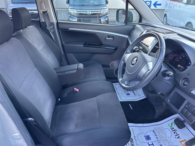 ワゴンR リミテッドII 車検9年8月/ワンオーナー/禁煙車/プッシュスタート/スマートキー2ケ/内外クリーニング済/純正14AW(タイヤ4本新品)/ETC/ドラレコ前後/シートヒーター/ナビ/フルセグ/Bカメラ/CD/DVD(13枚目)