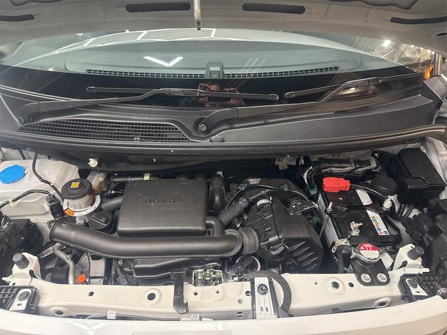 Ｎ－ＢＯＸ ベースグレード　車検２年点検整備付／走行１２００キロ／スマートキー／アイドリングストップ／ｌＬＥＤヘッドライト／オートマチックハイビーム／シートヒーター／クリアランスソナー／ＵＳＢ／リアシェード／ドライブレコーダー（17枚目）