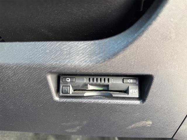 アクア Ｓスタイルブラック　走行３万キロ台／車検２年点検整備付／純正９インチＴーコネクトナビ／フルセグＴＶ／ＢＴ接続／トヨタセーフティセンス／プリクラッシュセーフティ／プッシュスタート／スマートキー／ドラレコ／保証書／取扱説明書（35枚目）