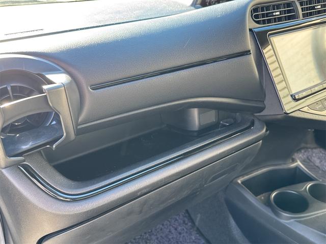 アクア Ｓスタイルブラック　走行３万キロ台／車検２年点検整備付／純正９インチＴーコネクトナビ／フルセグＴＶ／ＢＴ接続／トヨタセーフティセンス／プリクラッシュセーフティ／プッシュスタート／スマートキー／ドラレコ／保証書／取扱説明書（52枚目）