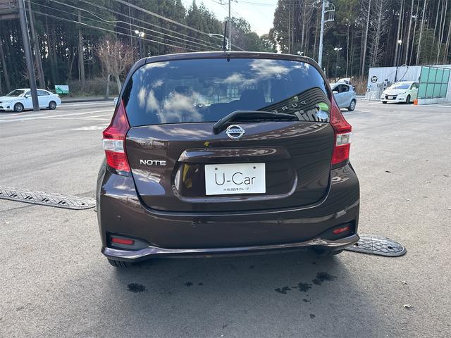 ノート X 車検2年点検整備付/走行距離4000K台/エマージェンシーブレーキ/コーナーセンサー/Aストップ/プッシュスタート/インテリキー/LDW/保証書/取扱説明書/禁煙/買取/ワンオーナー/クリーニング済(9枚目)