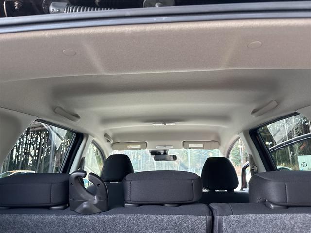ノート X 車検2年点検整備付/走行距離4000K台/エマージェンシーブレーキ/コーナーセンサー/Aストップ/プッシュスタート/インテリキー/LDW/保証書/取扱説明書/禁煙/買取/ワンオーナー/クリーニング済(12枚目)