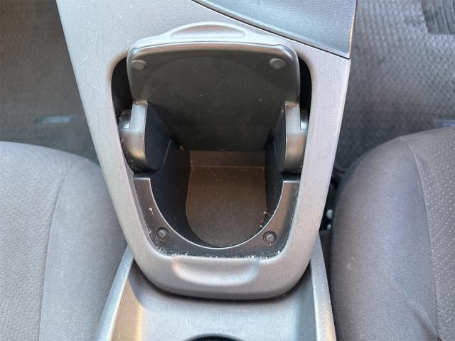 プリウス Ｓツーリングセレクション　車検２年点検整備付／走行距離５万キロ未満／純正ＳＤナビ／地デジ／バックカメラ／ＥＴＣ／プッシュスタート／スマートキー／純正ツーリング１７ＡＷ／ＬＥＤヘッド／プライバシーガラス／ステアリングＳＷ／禁煙車（38枚目）