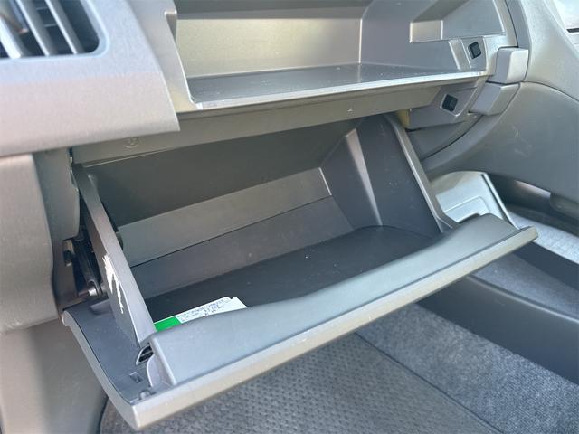 プリウス Ｓツーリングセレクション　車検２年点検整備付／走行距離５万キロ未満／純正ＳＤナビ／地デジ／バックカメラ／ＥＴＣ／プッシュスタート／スマートキー／純正ツーリング１７ＡＷ／ＬＥＤヘッド／プライバシーガラス／ステアリングＳＷ／禁煙車（48枚目）