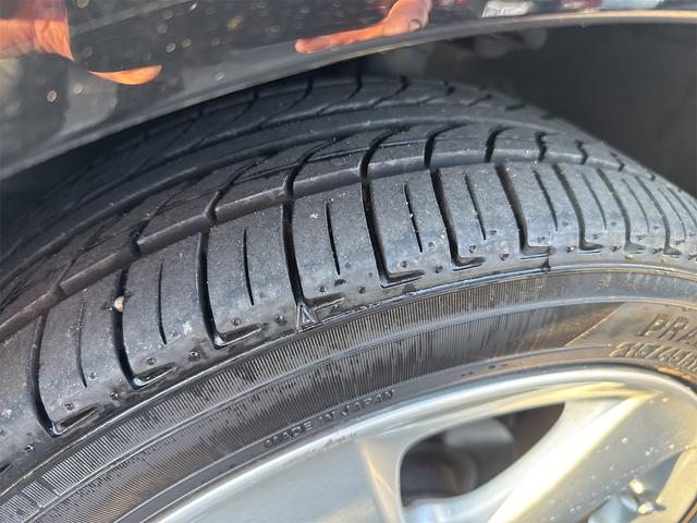 プリウス Ｓツーリングセレクション　車検２年点検整備付／走行距離５万キロ未満／純正ＳＤナビ／地デジ／バックカメラ／ＥＴＣ／プッシュスタート／スマートキー／純正ツーリング１７ＡＷ／ＬＥＤヘッド／プライバシーガラス／ステアリングＳＷ／禁煙車（50枚目）