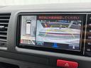 ハイエースバン DX GLパッケージ ディーゼル 4WD 登録済未使用車 ワンオーナー 純正ナビ 360°カメラ 地デジ デジタルインナーミラー コーナーセンサー ETC ステアリングSW キーレスキー Sキー バイザー フロアマット 中古車画像_3