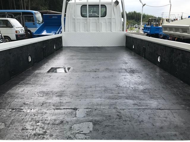 エルフトラック 　ロングボディ　マニュアル５速　エアコン　パワステ　パワーウィンドウ　積載量　２０００ＫＧ　Ｎｏｘ．ＰＭ適合（17枚目）