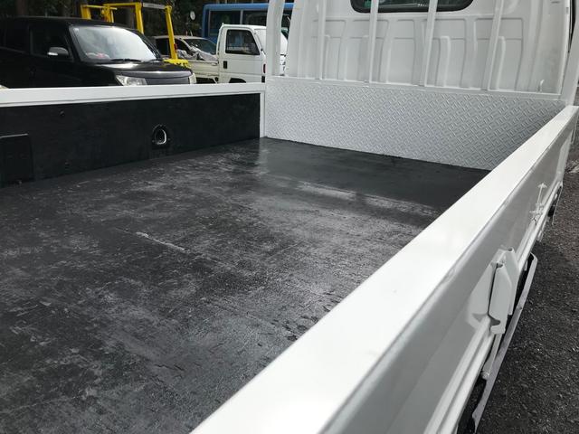 エルフトラック 　ロングボディ　マニュアル５速　エアコン　パワステ　パワーウィンドウ　積載量　２０００ＫＧ　Ｎｏｘ．ＰＭ適合（23枚目）