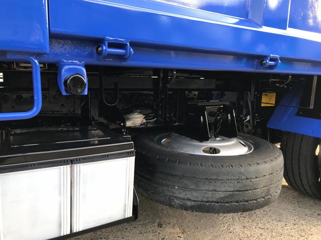 タイタントラック 　ダンプ　マニュアル５速　エアコン　パワステ　パワーウィンドウ　積載量　２０００ＫＧ　Ｎｏｘ．ＰＭ適合（11枚目）