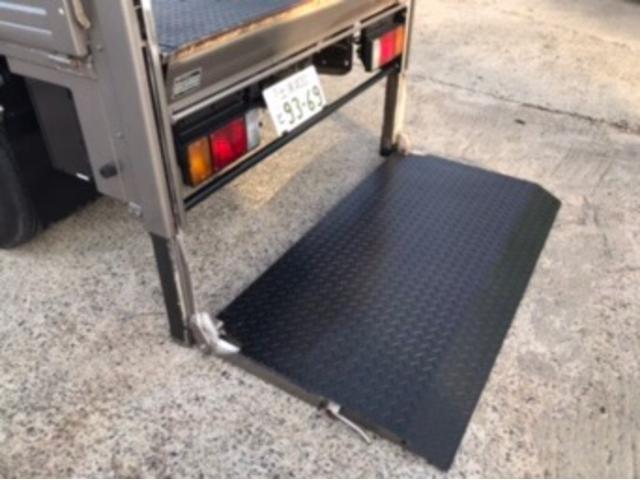 タイタントラック 　パワーゲート　マニュアル６速　エアコン　パワステ　パワーウィンドウ　積載量　３０００ＫＧ　Ｎｏｘ．ＰＭ適合（47枚目）