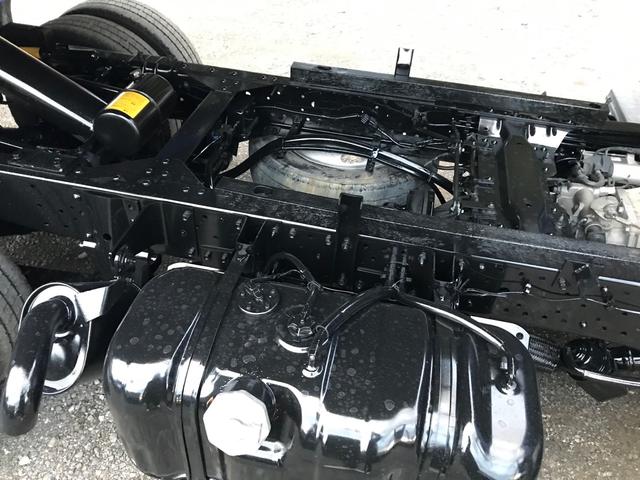 エルフトラック ダンプ マニュアル6速 エアコン パワステ パワーウィンドウ 積載量 3000KG Nox.PM適合(50枚目)