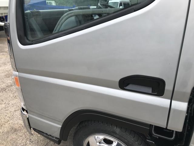 キャンター  横置きクレーン 4段 マニュアル5速 エアコン パワステ パワーウィンドウ 積載量 2000KG Nox.PM適合(4枚目)