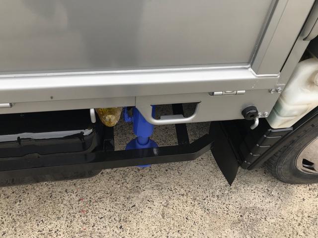 キャンター  横置きクレーン 4段 マニュアル5速 エアコン パワステ パワーウィンドウ 積載量 2000KG Nox.PM適合(27枚目)