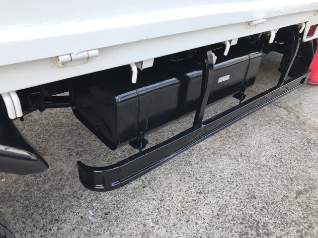 キャンター ユニッククレーン 4段 2.6t フックイン マニュアル5速 エアコン パワステ パワーウィンドウ 積載量 2000KG Nox.PM適合(30枚目)