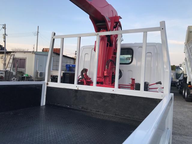 キャンター ユニッククレーン 4段 2.6t フックイン マニュアル5速 エアコン パワステ パワーウィンドウ 積載量 2000KG Nox.PM適合(32枚目)