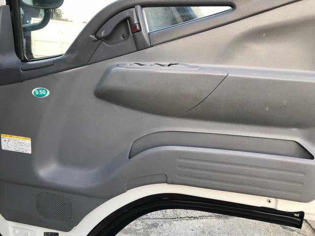 キャンター ユニッククレーン 4段 2.6t フックイン マニュアル5速 エアコン パワステ パワーウィンドウ 積載量 2000KG Nox.PM適合(38枚目)