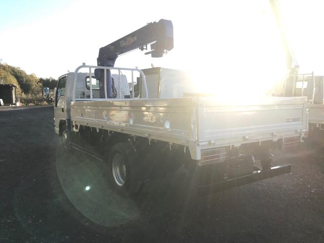 エルフトラック タダノクレーン 3段 フックイン マニュアル5速 エアコン パワステ パワーウィンドウ 積載量 2000KG Nox.PM適合(19枚目)