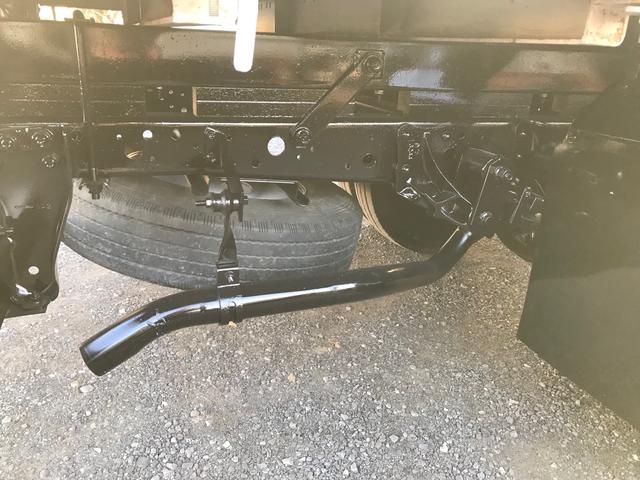 エルフトラック タダノクレーン 3段 フックイン マニュアル5速 エアコン パワステ パワーウィンドウ 積載量 2000KG Nox.PM適合(23枚目)