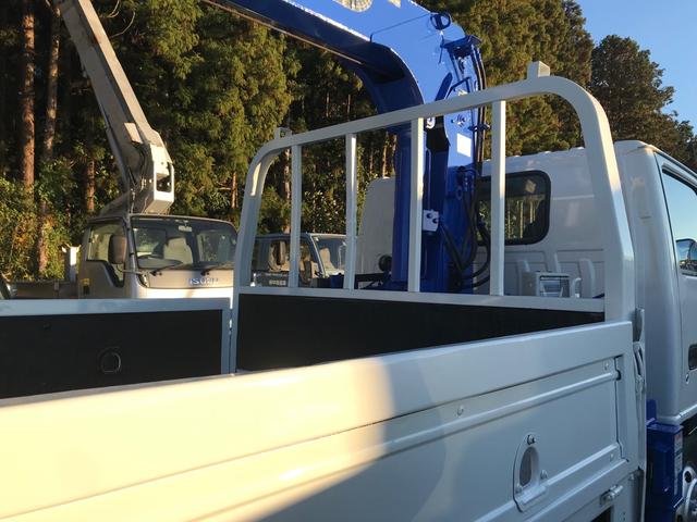 エルフトラック タダノクレーン 3段 フックイン マニュアル5速 エアコン パワステ パワーウィンドウ 積載量 2000KG Nox.PM適合(26枚目)