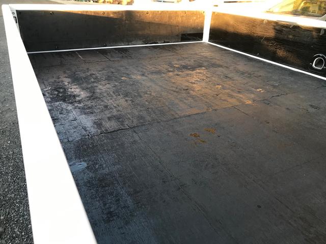 キャンター 　ロングワイド　マニュアル５速　エアコン　パワステ　パワーウィンドウ　積載量　３０００ＫＧ　Ｎｏｘ．ＰＭ適合（22枚目）