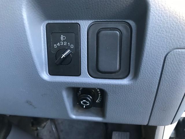 キャンター 　ロングワイド　マニュアル５速　エアコン　パワステ　パワーウィンドウ　積載量　３０００ＫＧ　Ｎｏｘ．ＰＭ適合（30枚目）