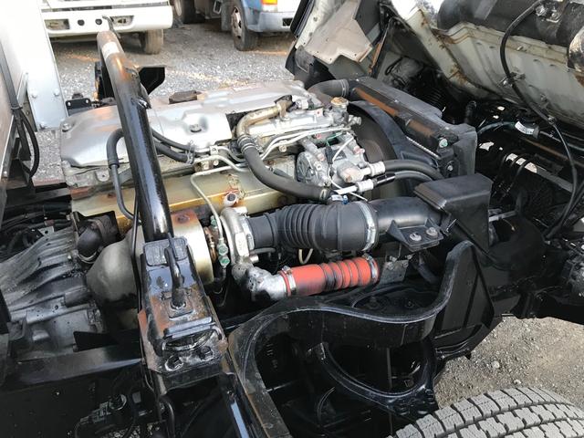 キャンター 　ロングワイド　マニュアル５速　エアコン　パワステ　パワーウィンドウ　積載量　３０００ＫＧ　Ｎｏｘ．ＰＭ適合（46枚目）