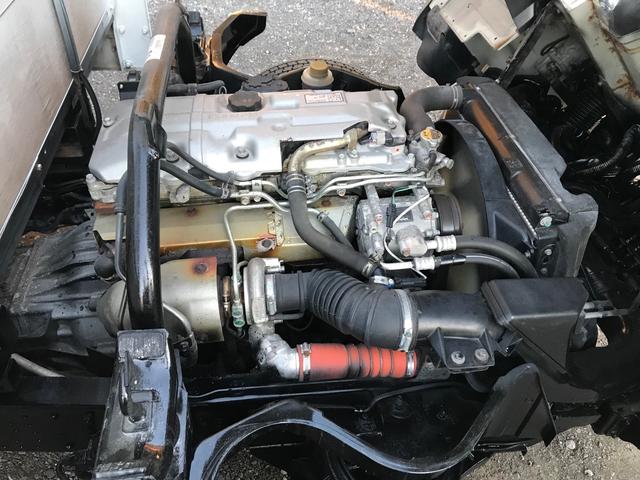 キャンター 　ロングワイド　マニュアル５速　エアコン　パワステ　パワーウィンドウ　積載量　３０００ＫＧ　Ｎｏｘ．ＰＭ適合（47枚目）