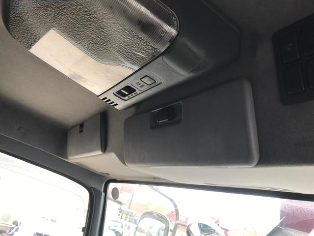 ギガ 　ダンプ　３８０馬力　電動コボレーン　メッキパーツ　マニュアル７速　エアコン　パワステ　パワーウィンドウ　積載量　９２００ＫＧ　Ｎｏｘ．ＰＭ適合（46枚目）